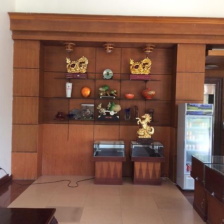 Ngoc Mai Hotel Ha Long Buitenkant foto